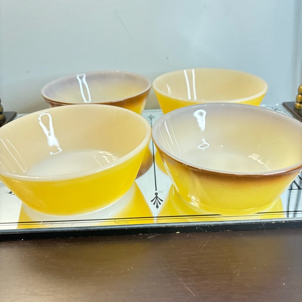 ANCHOR HOCKING Set of 4 Bowls Ombré Brown Yellow Ovenware Dish Cereal Soup Bowls